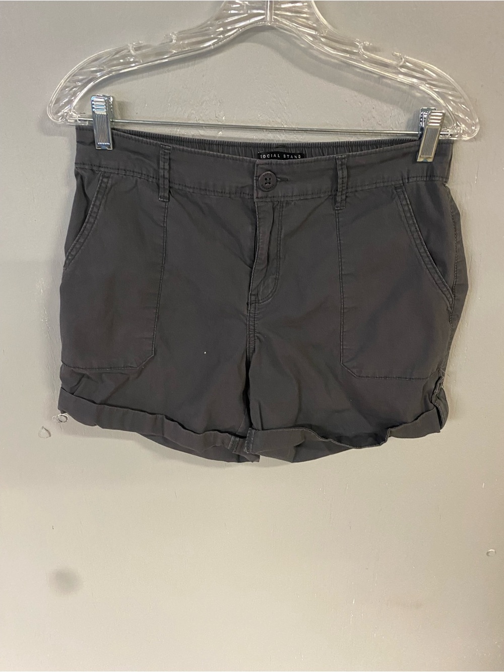 Women’s girls Dark Gray Casual Roll-Cuff Shorts sanctuary standard